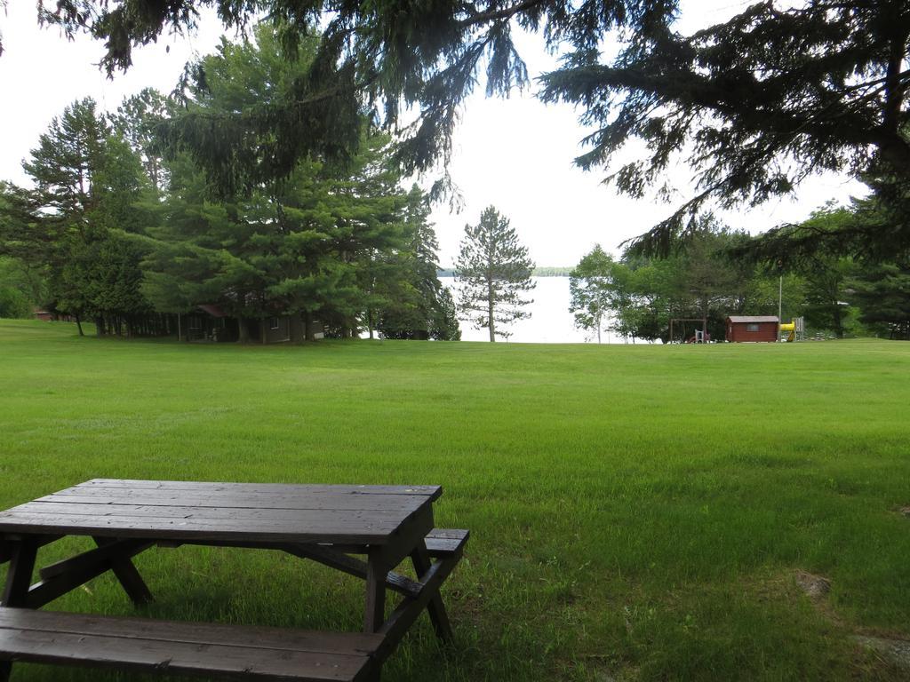 Bondi Village Cottage Resort Lake of Bays Zewnętrze zdjęcie